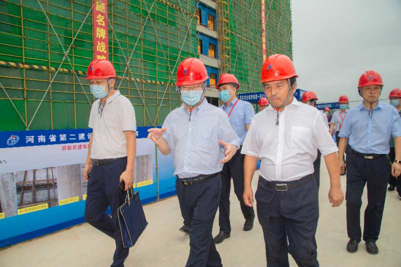 全省建筑業(yè)轉型發(fā)展現(xiàn)場會在新鄉(xiāng)召開-2-20230902093137